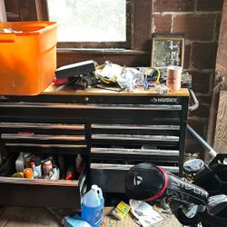 Husky Work Bench 