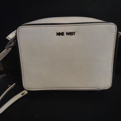 nine west purse 