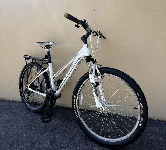 Trek 26" 24-Speed Hybrid Gravel/Mountain / Road Bike + Adj. Front Shocks + Bontrager Tires + Shimano + Light 16" Frame + Rack+ Tuned! (MSRP $430)