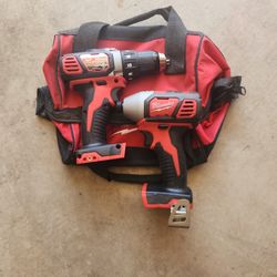 Milwaukee Brushed DRILL & DRIVER
