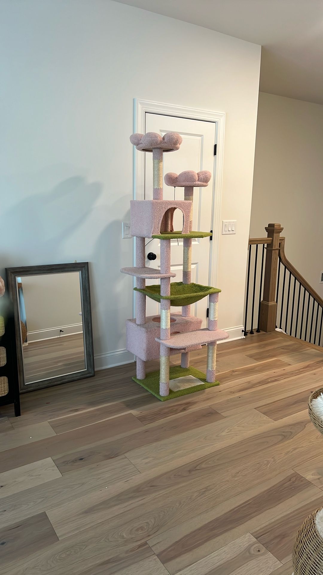 Cat tree