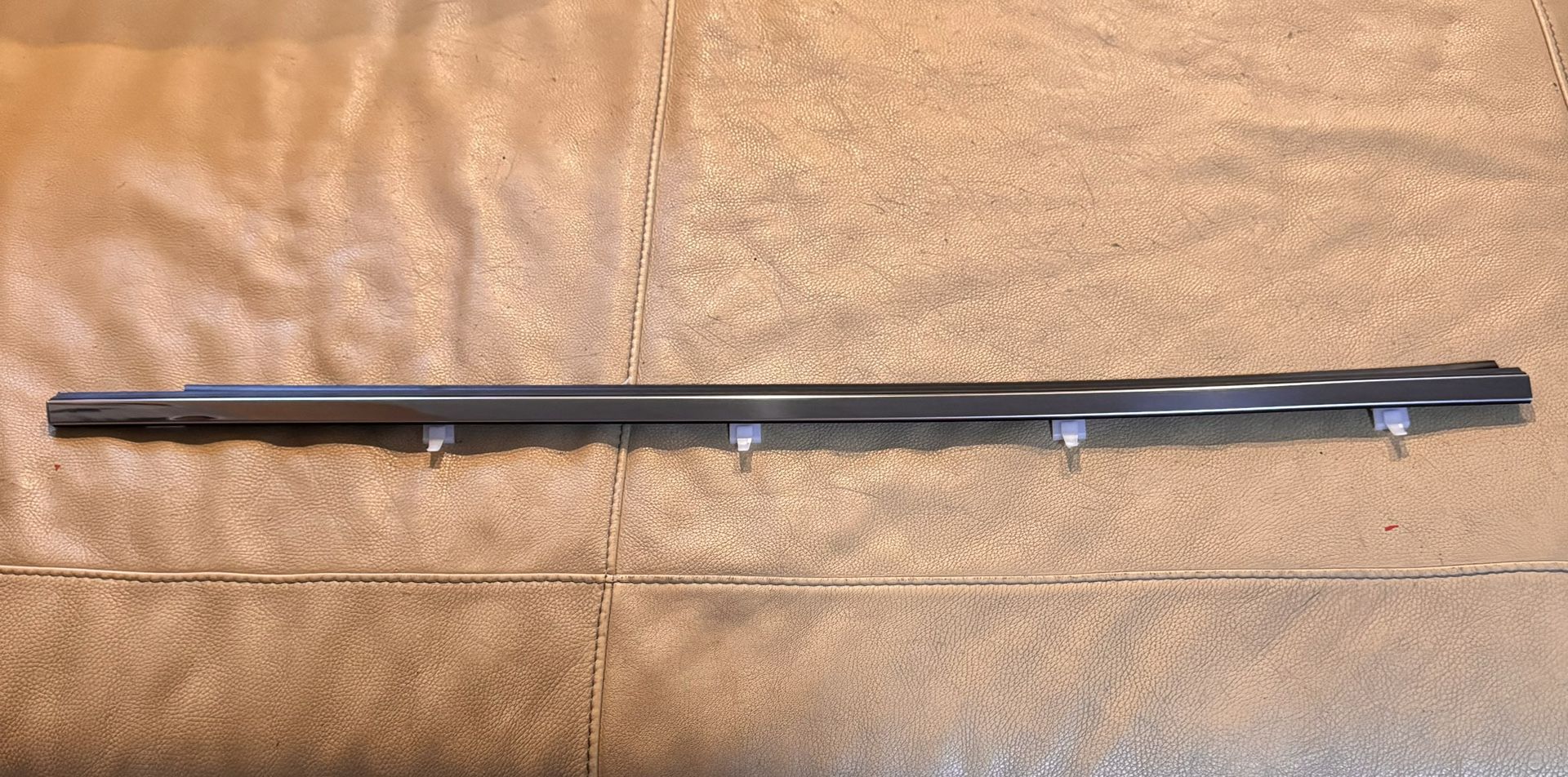 Infinity Q45 Weather Strip Belt Molding Passenger Front Door Window Outer Trim New