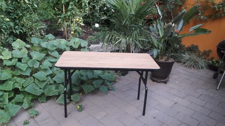Sturdy  Folding  Buffet Table In Excellent condition. 
