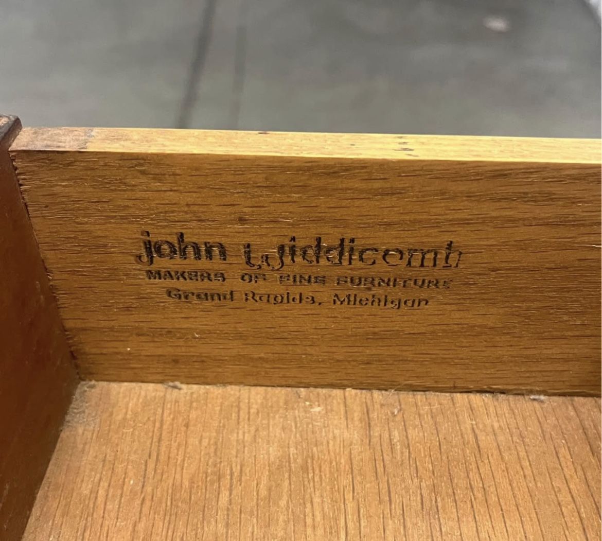 9 Drawer Scalloped Bureau, Dining Table With 3 Leaves 