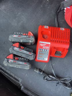 Milwaukee M18 Baterias Y Cargador $100 Firme Precio Trabajan Bien