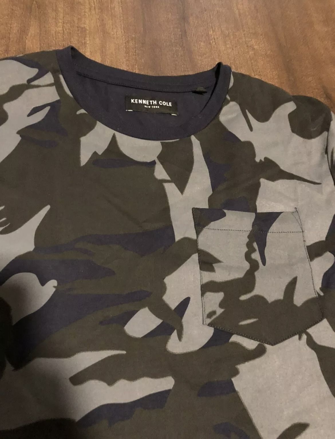 Kenneth Cole New York Men's Navy Camo Crewneck Short Sleeve Shirt
