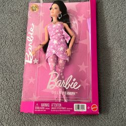 Mattel Barbie Deluxe Style Raquelle Rare Find Wave 3 Doll 