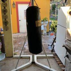 Ever last Boxing Rack and Punching Bag