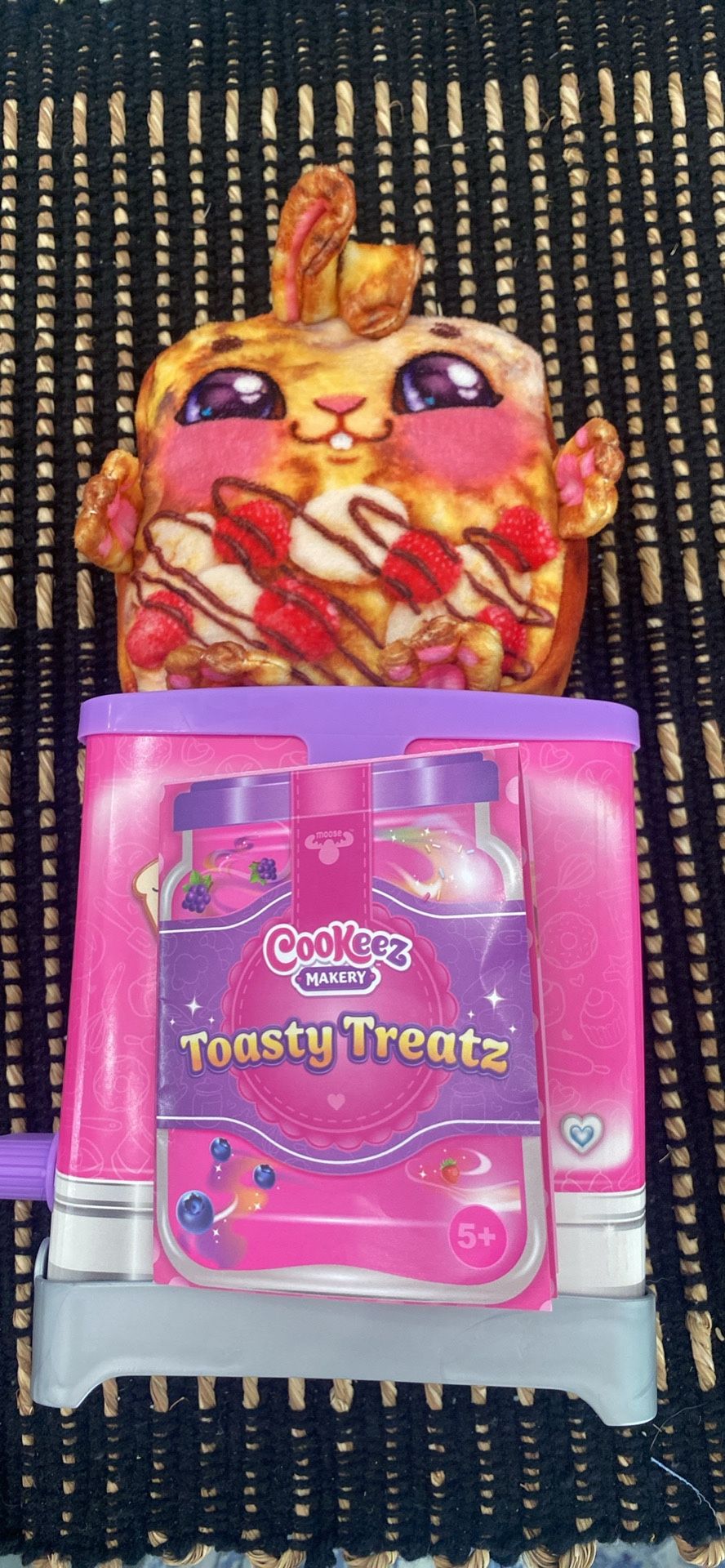 Cookeez Toaster Treats New ! Raspbunny French Toast