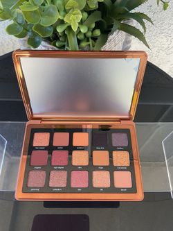 ✨ Natasha Denona Bronze Eyeshadow Palette✨