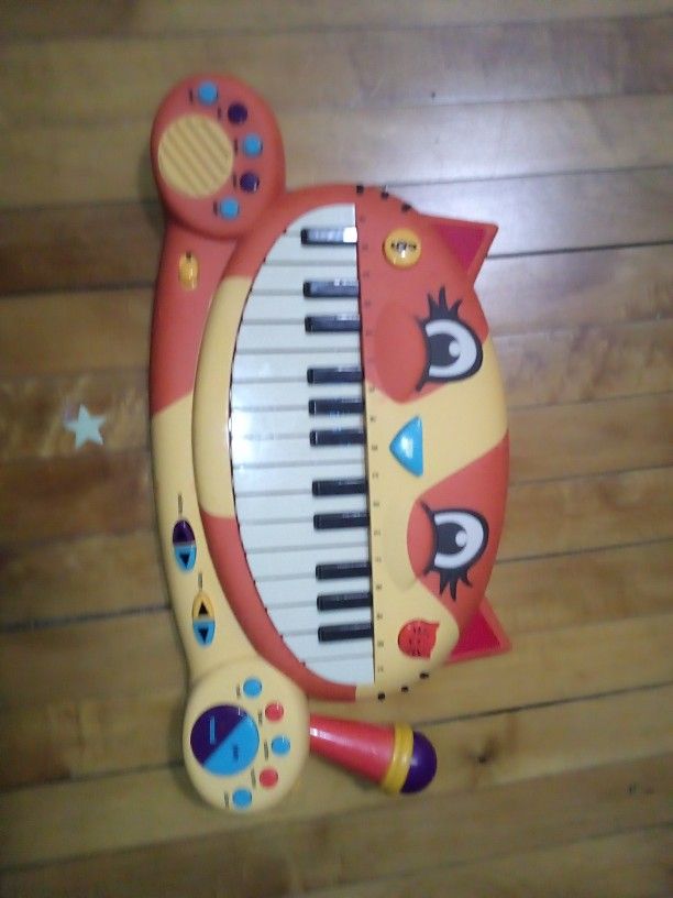 Cat Piano