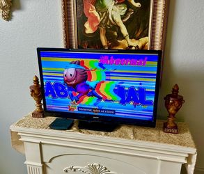32" tv no remote not smart in good working condition