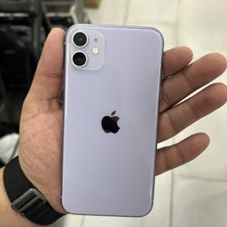 iPhone 11 64GB Unlocked $349 Cash Or Card!!