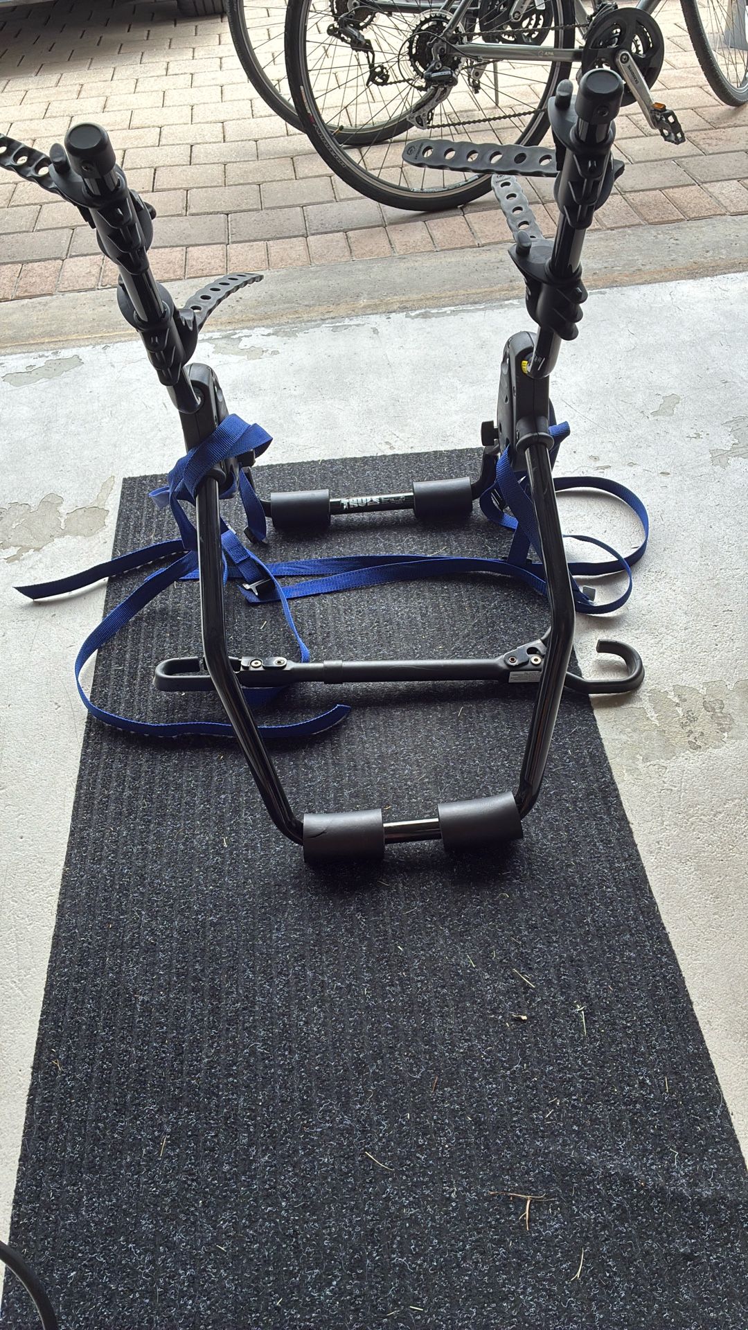 Thule Sweden Bike Rack Mount (contact info removed)-02 Trunk Rack Carrier