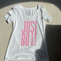 Nike Just Do It Size Medium 