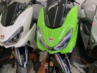 Brand New Scooter 200 CC Thumbnail