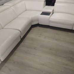 SECTIONAL GENUINE LEATHER RECLINER ELECTRIC WHITE .. DELIVERY SERVICE AVAILAIBLE ✅🚚
