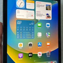 iPad Pro. Like New And Unlocked! 