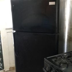 Stove And Refrigerator