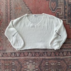 SEEK The Label White Soft Ribbed/Knit V-Neck Sweater