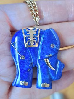 Vintage 14 karat gold blue lapis "blessing" carved elephant pendant necklace