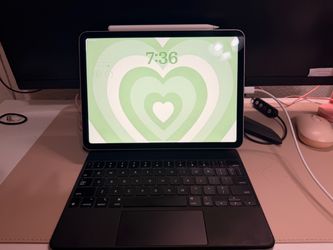 Apple iPad Air M2 11” 128GB Cellular + Magic Keyboard + Apple Pencil Pro – $700