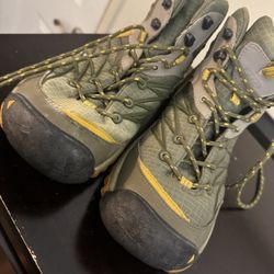 Keen Men’s Hiking Boots 10.5