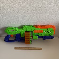 ADVENTURE FORCE 40 DART GUN