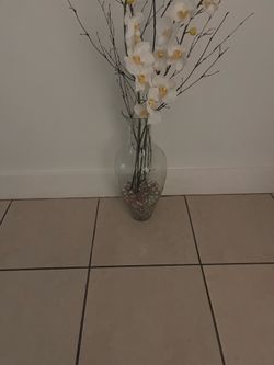 Glass vase