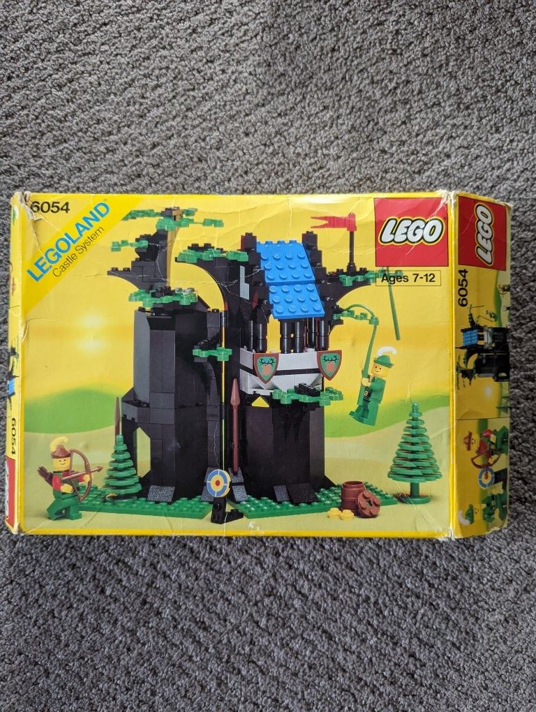 Forestmen's Hideout Lego Castle System 80s Lego Set 6054