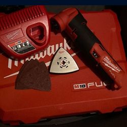Milwaukee 2526 New