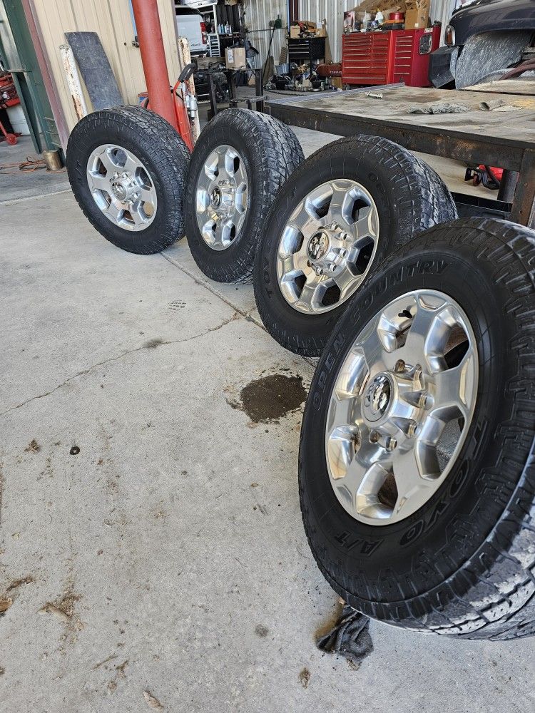 Dodge Ram 8 Lug Stock Wheels With Tires And Sensors.