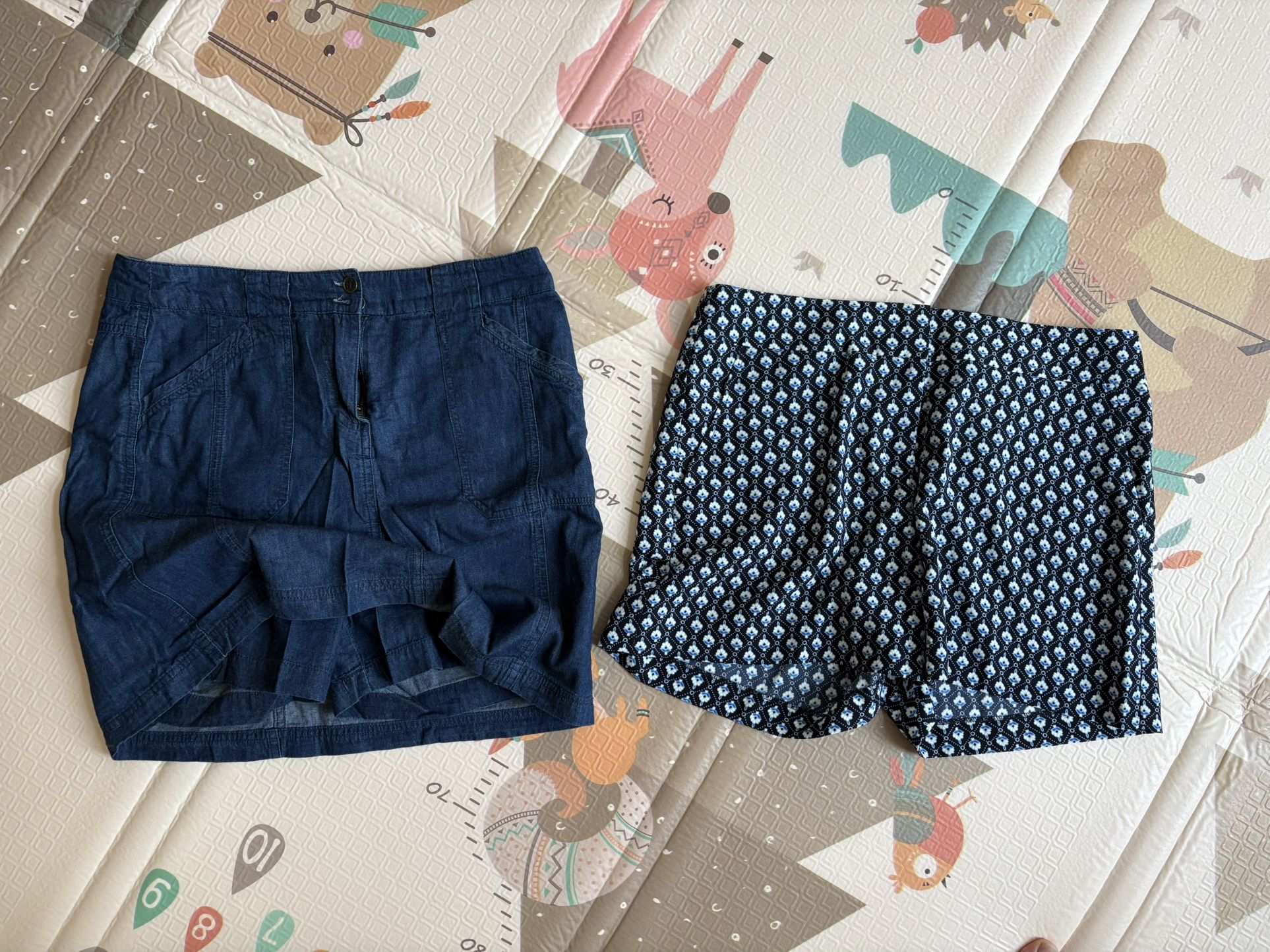Business Casual Women's Shorts 2 For $6