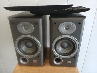 Jbl E-30 Speakers.. Call only 