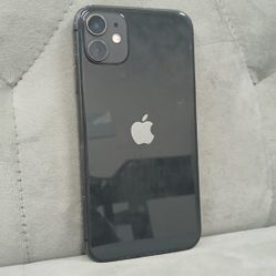 iPhone 11 64 GB Unlocked Cracked Screen