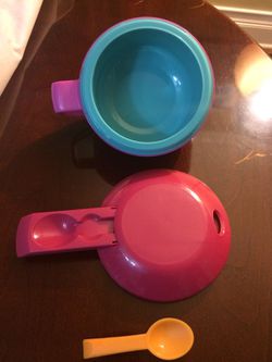 Aladdin pink insulated travel thermos kiddo soup, mug, lunch bowl lid kids.  for Sale in Pawtucket, RI - OfferUp