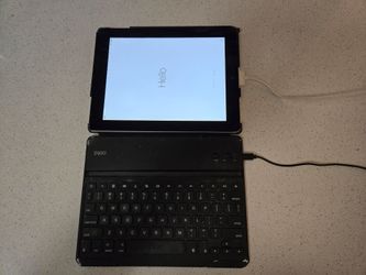 Old Apple iPad with Keyboard - 32GB Model A1395