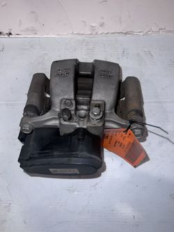 17-23 TESLA MODEL 3 REAR RIGHT SIDE DISC BRAKE CALIPER OEM 10(contact info removed)H OEM 81K