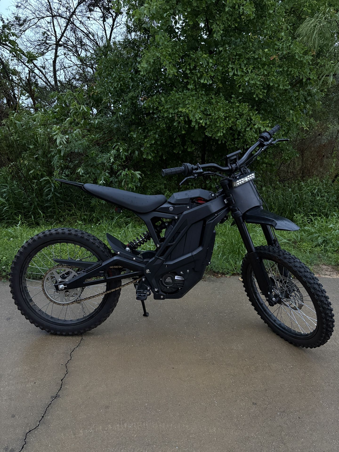 Eride Pro SS Electric Dirt Bike – Like New – Only 350 Miles!
