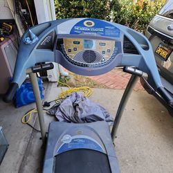 Treadmill Old But Works