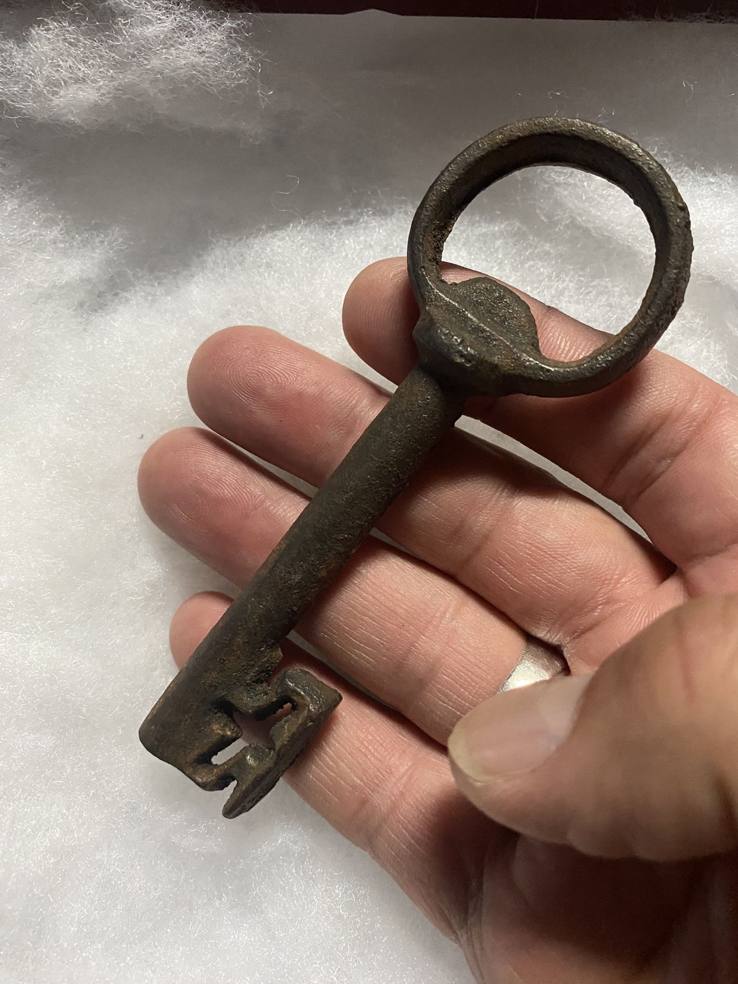 Antique Skeleton Key Size 4” Old Rusty