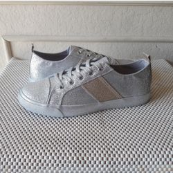 Kendall + Kylie Women's Size 8.5