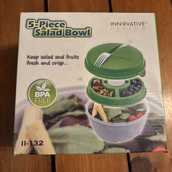 Brand new five piece salad bowl