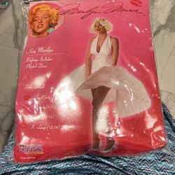 Marilyn Monroe Halloween Costume