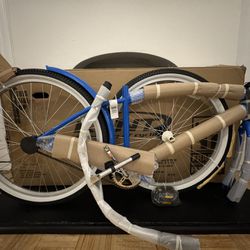BRAND NEW IN BOX Kent Blue Cruiser Bike