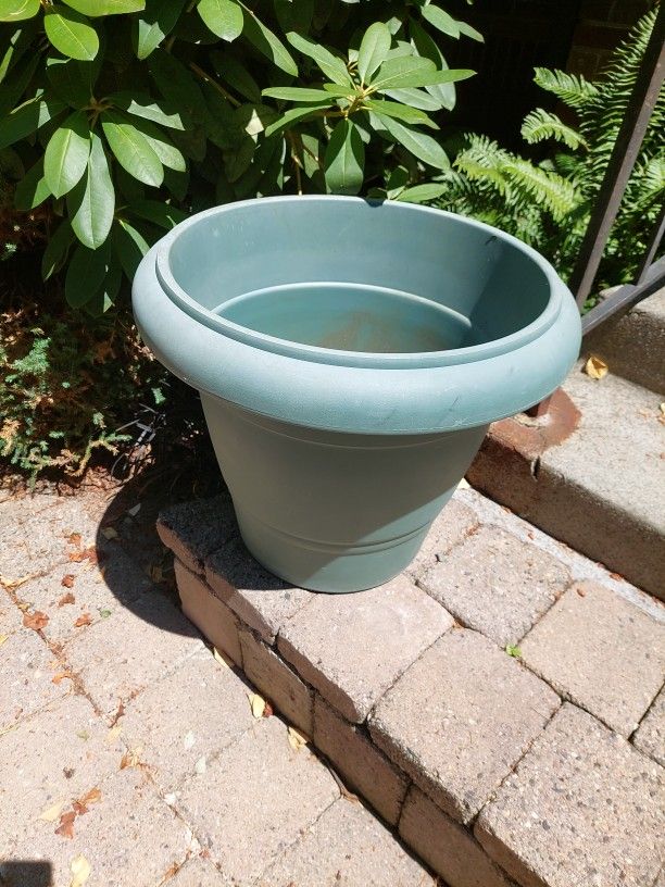 Planter Pot