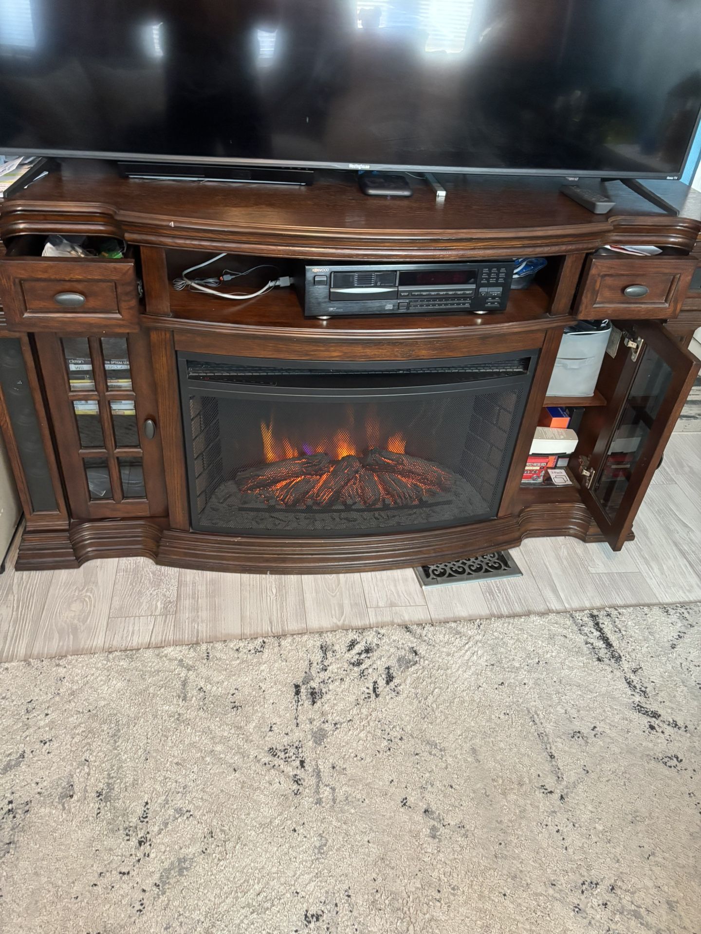 Debo Flame Electric Fireplace W/Bluetooth Sound