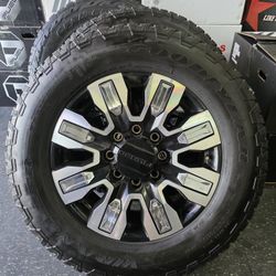 20" GMC SIERRA DENALI 2500 OEM rims/ Goodyear Tires