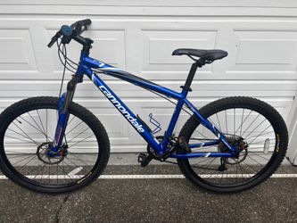 Cannondale F7 hard tail mountain bike