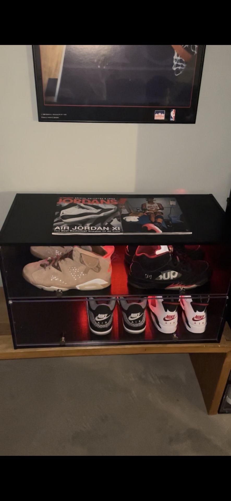 Shoe Display Sneaker Throne w/ LED For Nike Jordan Adidas Yeezy